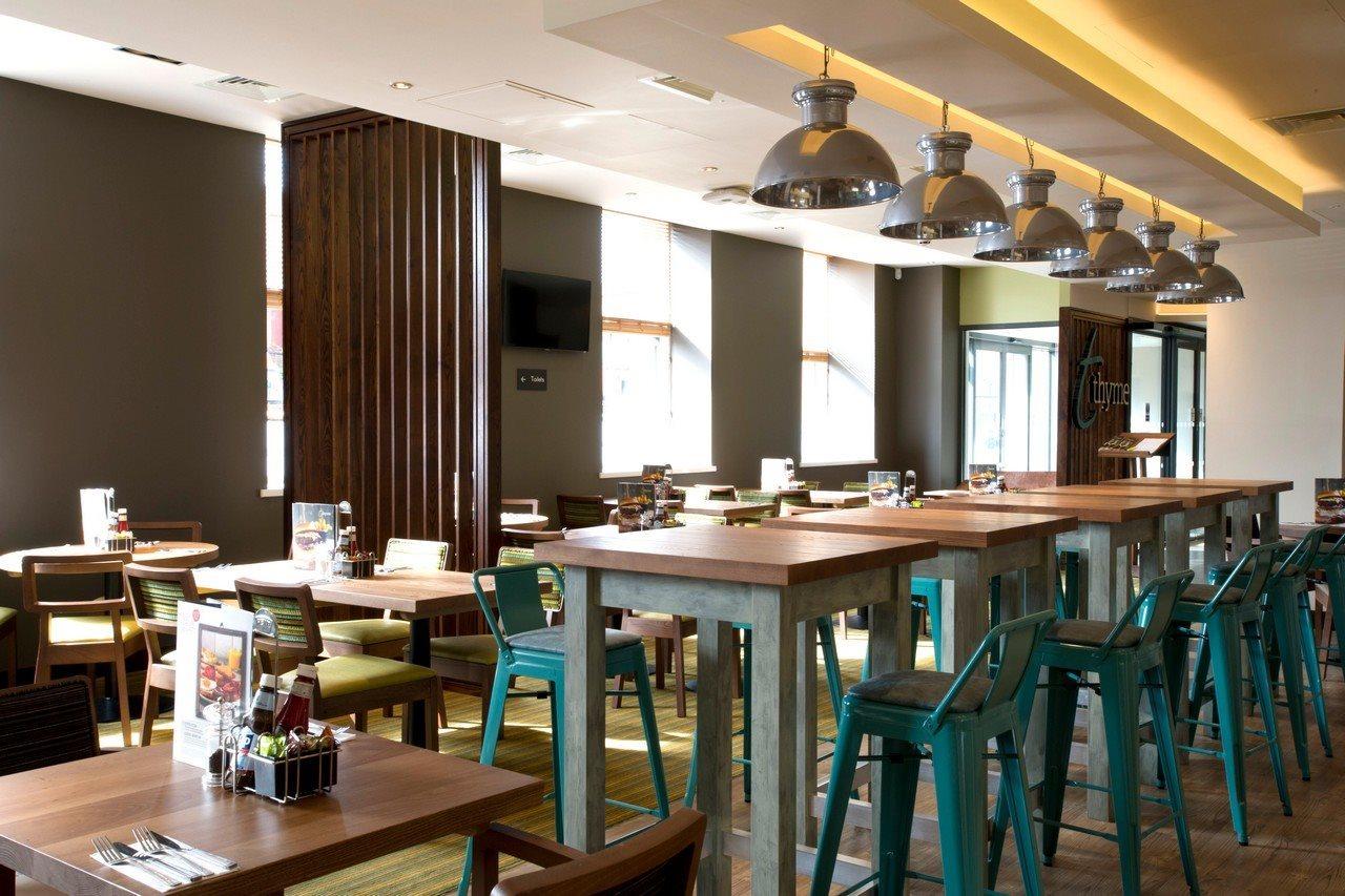 Premier Inn Perth City Centre Екстериор снимка