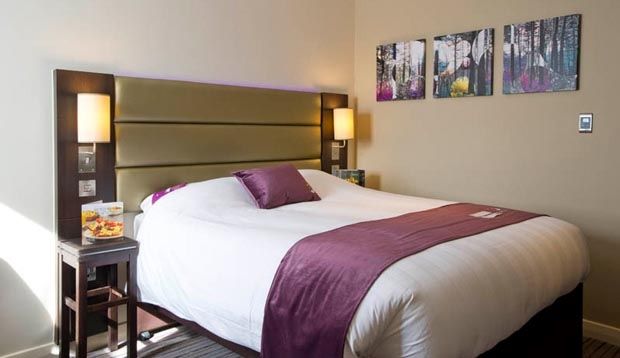 Premier Inn Perth City Centre Екстериор снимка
